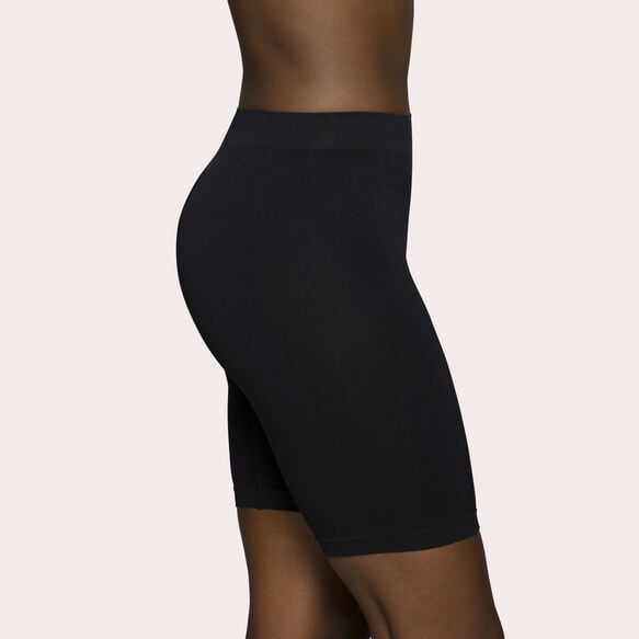 Everyday Layers™ Seamless Smoothing Slip Short Midnight Black