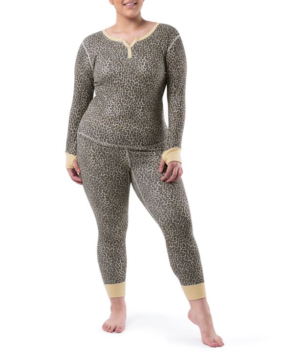 Fit For Me Women's Raschel Henley Top and Pant, 2-Piece Pajama Set ANIMAL