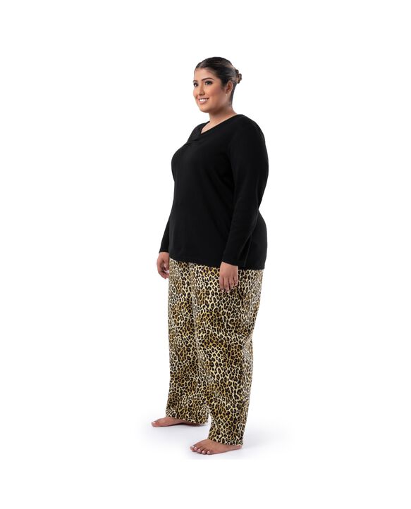 Women's Plus Flannel Top and Bottom Set BLACK/NATURAL ANIMAL